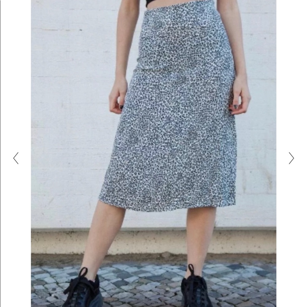 Brandy Melville cheetah midi skirt